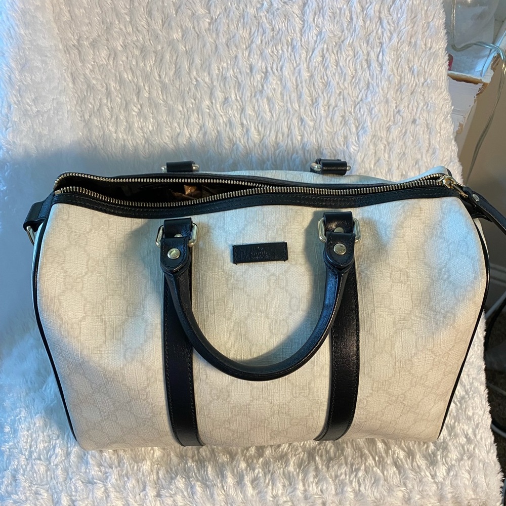 Gucci Supreme Boston Bag